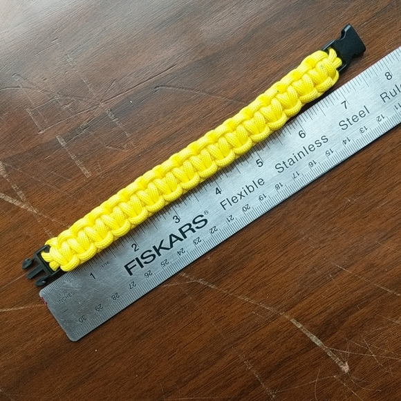 Paracord bracelet - Picture 3 of 3